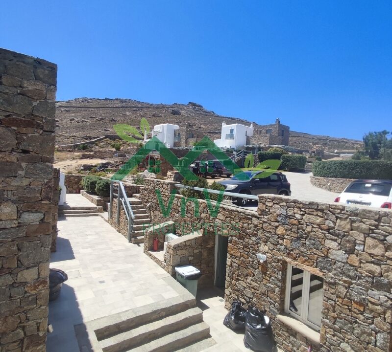 P105681