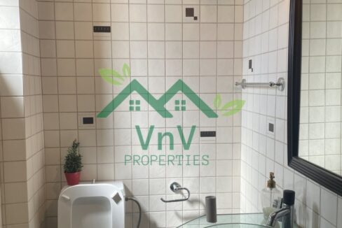 V203328