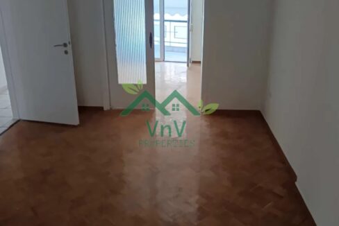 AD111894