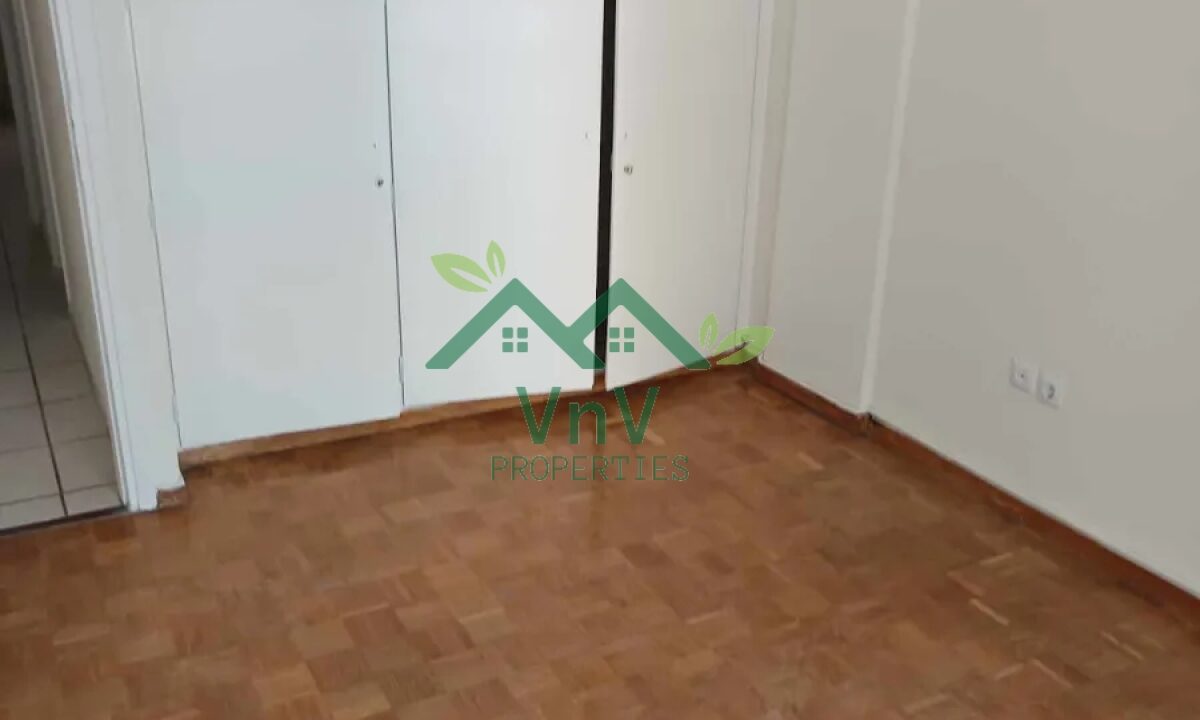 AD116748