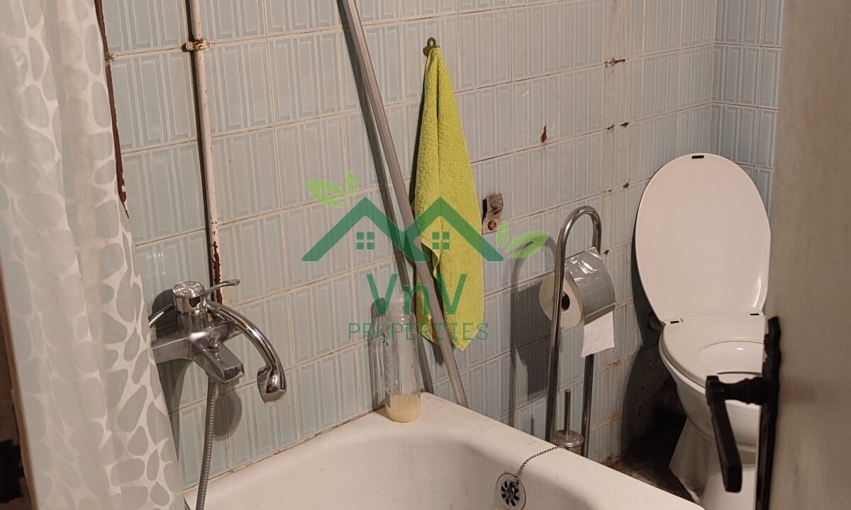 AD2213