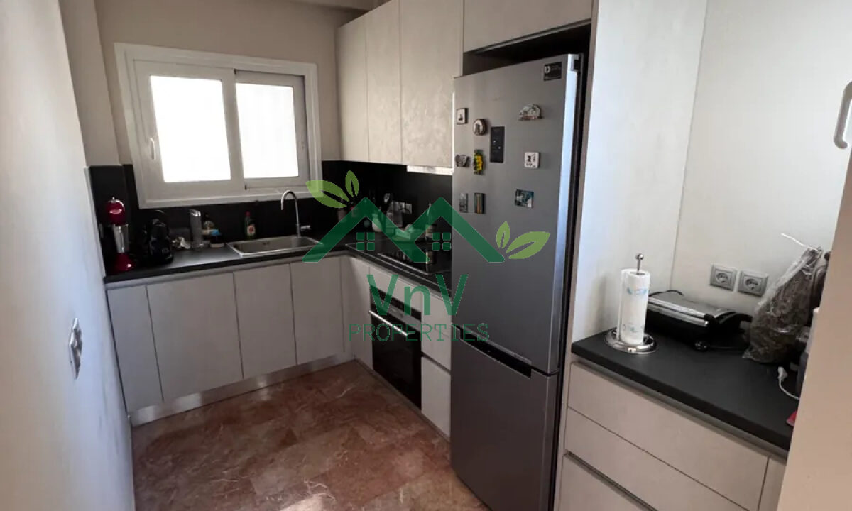 Πωλείται ανακαινισμένο ρετιρέ 65τμ. στον Βύρωνα