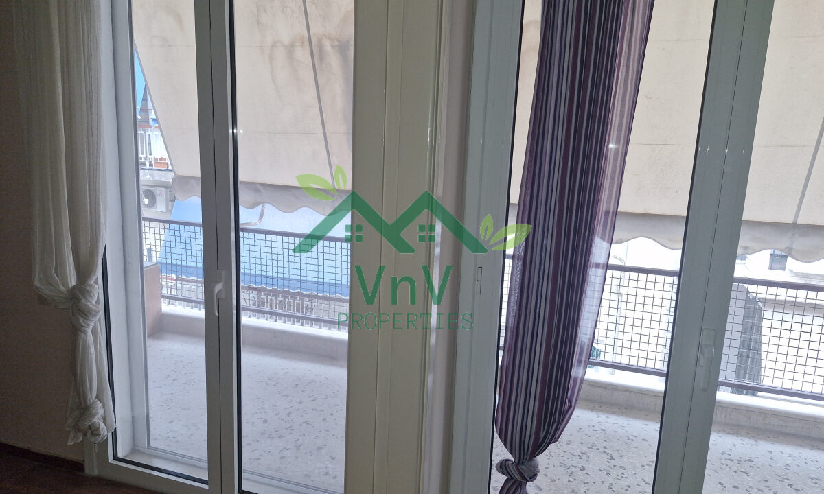 Ενοικιάζεται διαμέρισμα 2ου ορόφου 650€ στο Πασαλιμάνι!