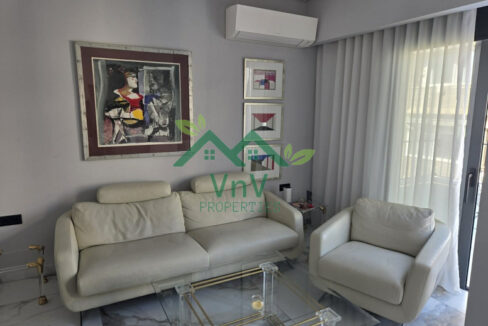 V366570