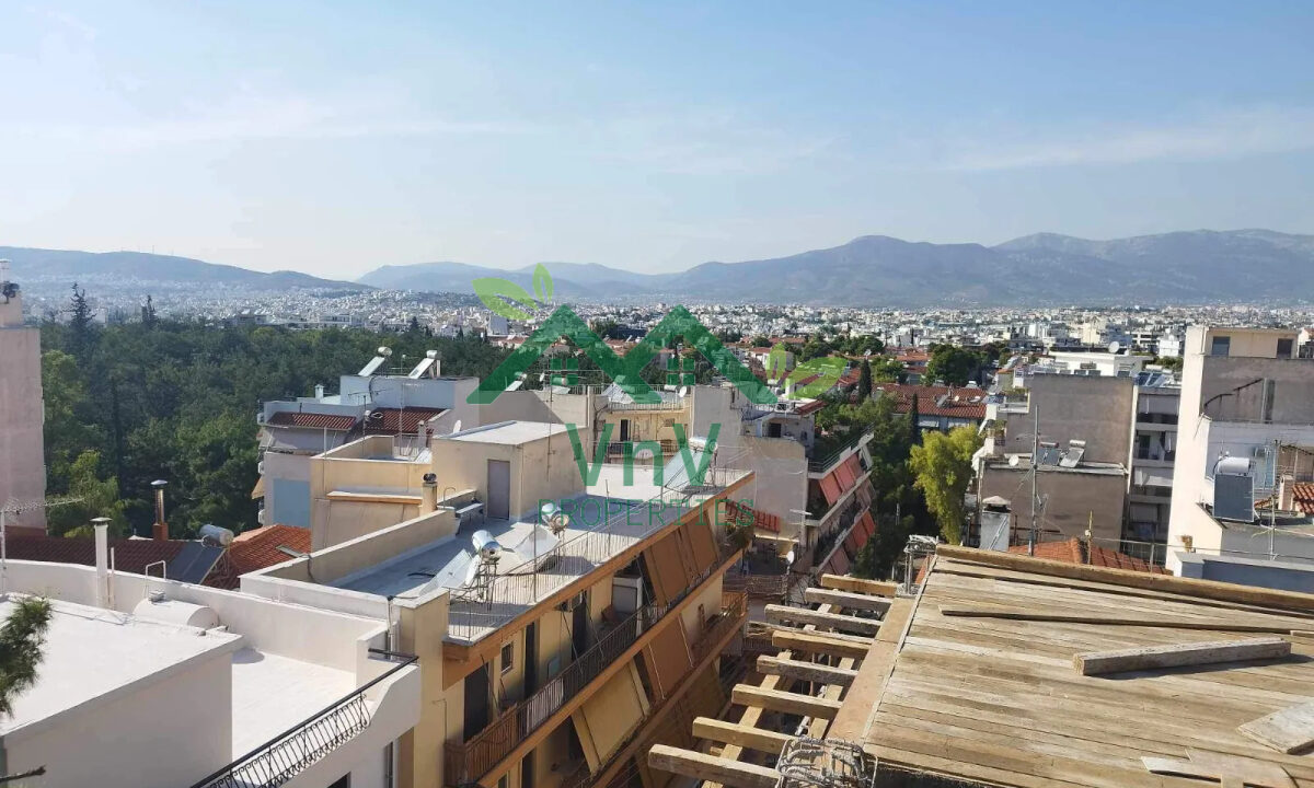 με εσωτερική σκάλα