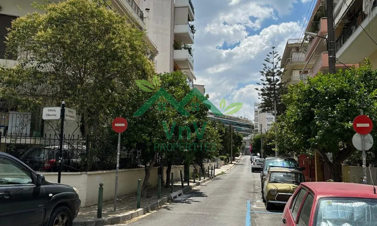 Πωλείται οικόπεδο 300 τ.μ. στον Άλιμο