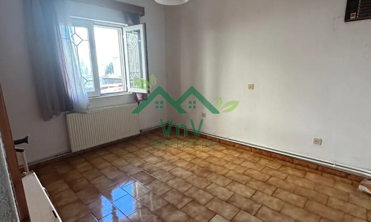 AD556409