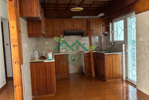 AD558544