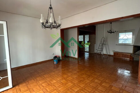 AD559562