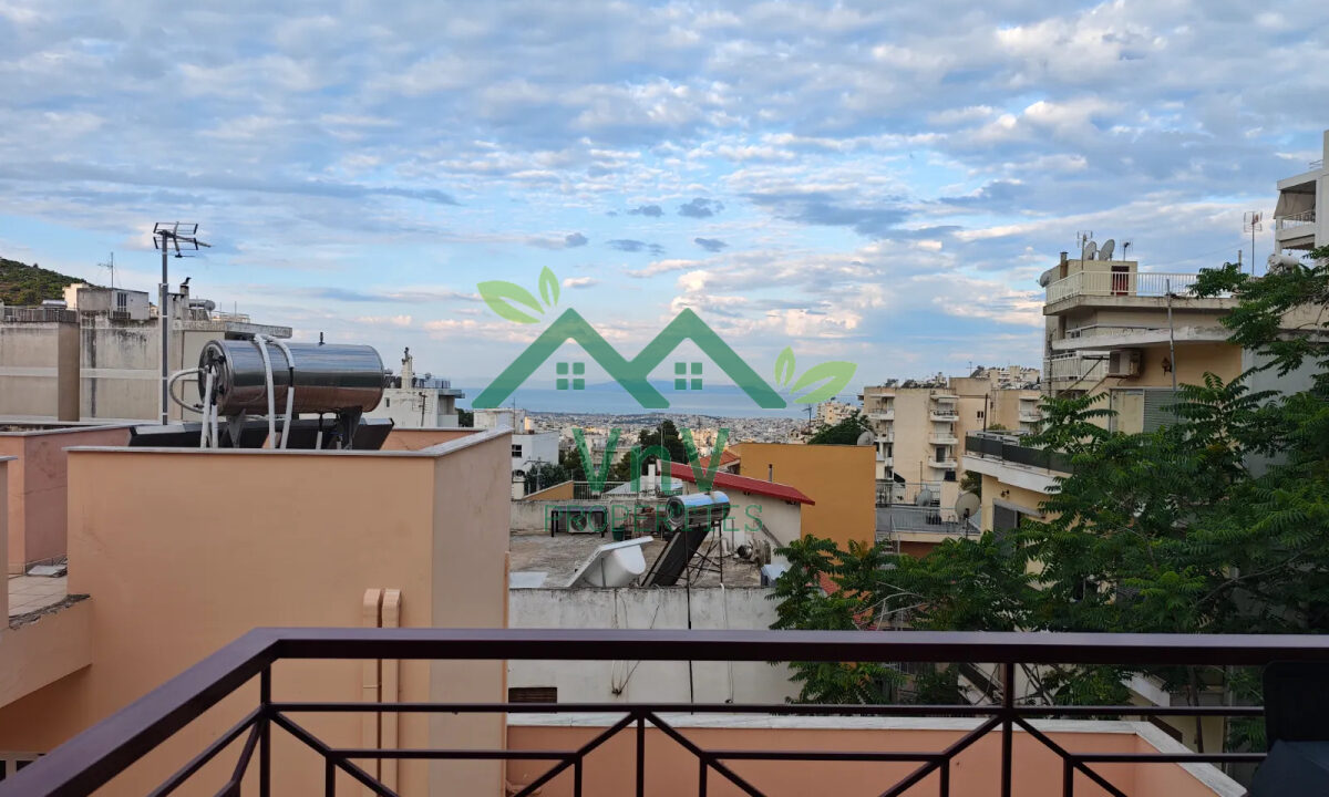 AD563698