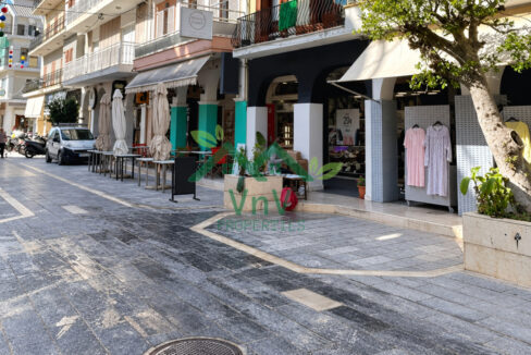 ΠΩΛΕΙΤΑΙ Διώροφο επενδυτικό ακίνητο 132 τ.μ. στο κέντρο της Χώρας Ζακύνθου